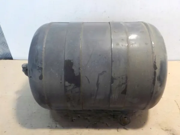 Tanque de ar Scania OEM 1764721 para R380 - Usado image 2