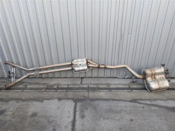 Escape completo BMW Série 7 E65 4.0D image 1