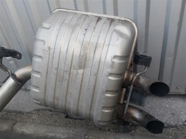 Escape completo BMW Série 7 E65 4.0D image 3