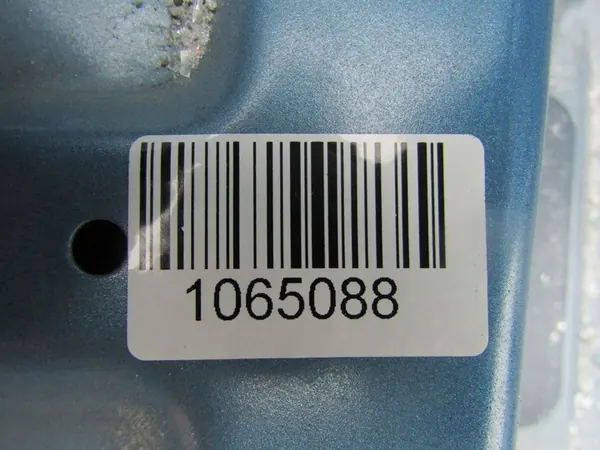 Nissan Leaf II ZE1 Rear Bumper Tray RCA image 3