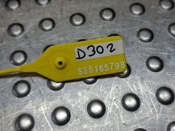 OEM S25165798 Tapete de porta-malas esquerdo Bentley Continental image 4