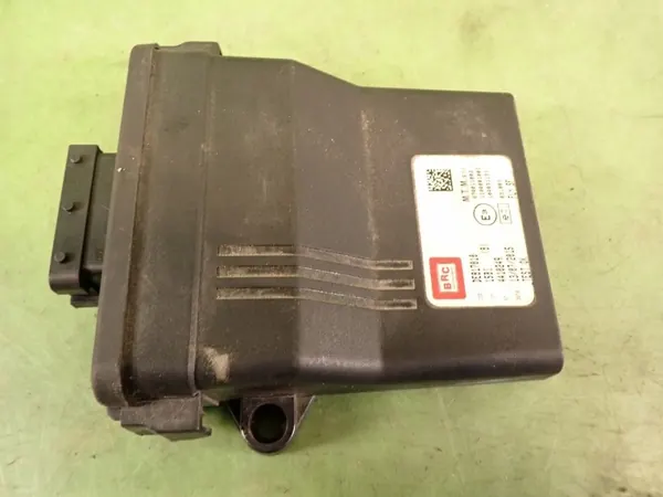 LPG ECU OEM 67R011002 voor Skoda Fabia I 1.4 image 5
