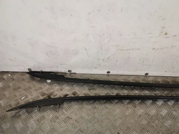 Barras de techo Seat Arona OEM FBZ13936 - Usado image 3