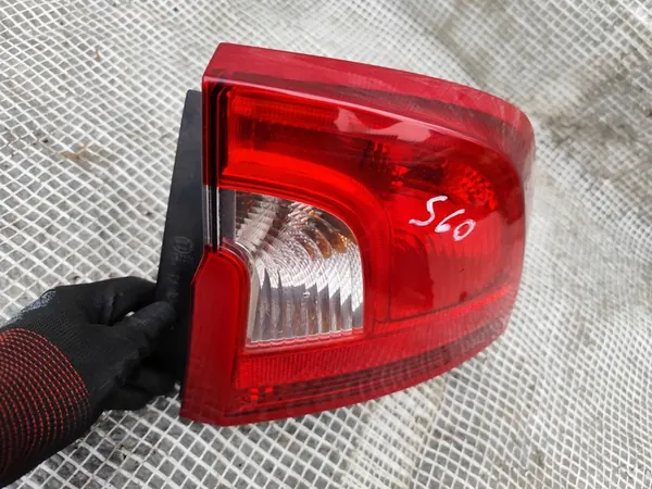 Volvo S60 II LIFT 13-18 Lámpara Trasera Derecha 31395931 image 5