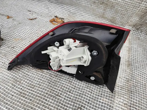 Volvo S60 II LIFT 13-18 Lámpara Trasera Derecha 31395931 image 6