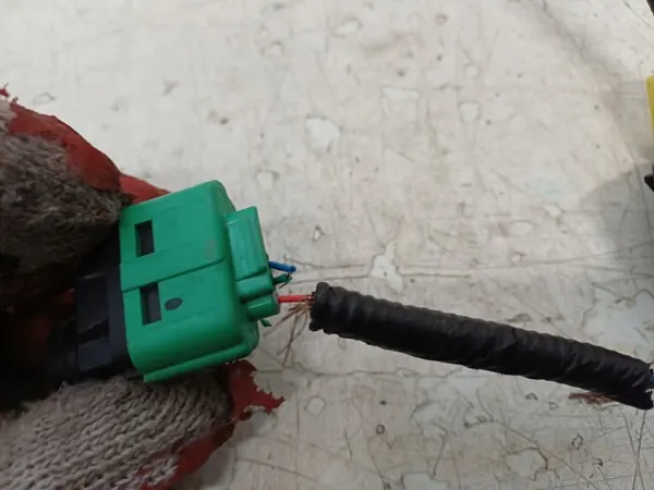 KIA SPORTAGE 5 V 21- Cable PDC Parachoques Trasero 91880R2080 image 3