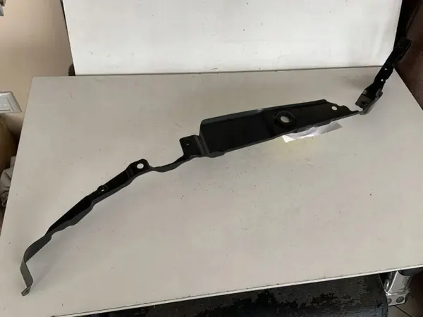 Support d'aile avant gauche Audi OE 8R0809075D image 2