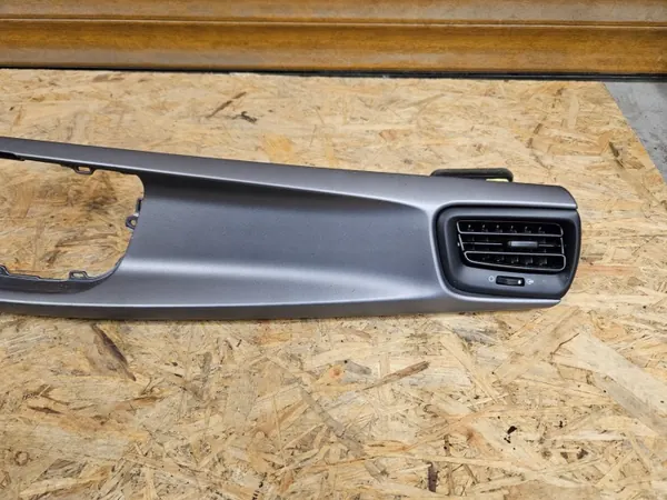 Kia OE 84721-H8000 Grille Console pour Rio IV image 4
