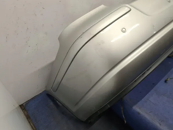 Toyota Avensis T25 achterbumper OEM SIMAR-58124-1C0 image 3