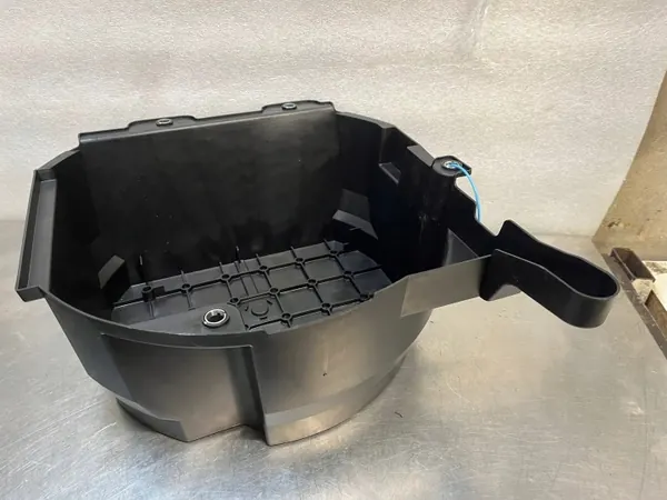 Base de sujeción batería OEM 244973353R para Renault Austral image 2