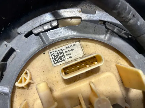 Tanque de combustível com bomba Mercedes E-Class W213 Diesel A2054705000 image 5