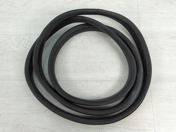 OEM 13285 Bakre höger dörrtätning Renault Kangoo 3 image 2