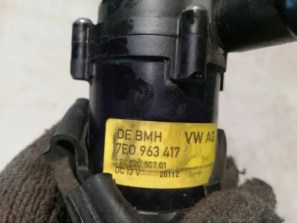 VW Wasserumlaufmotor OEM 7E0963417 - Gebraucht image 3