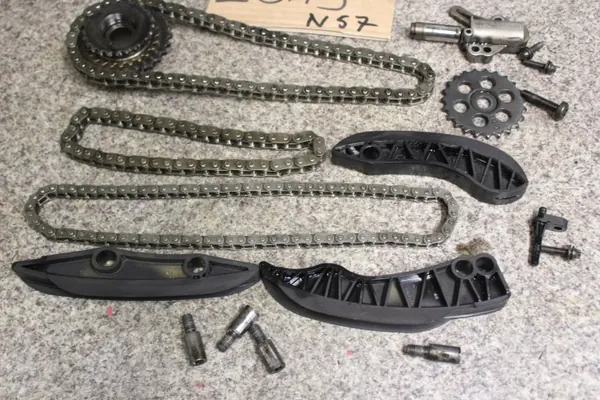 BMW Distributieriemkit OEM 7797904 voor X5 X6 F01 image 2