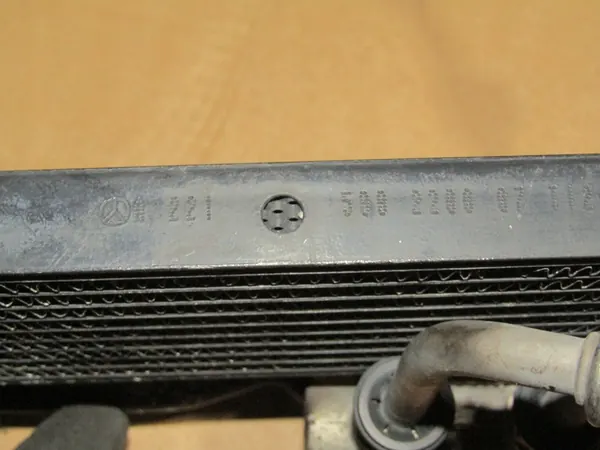 Refroidisseur d'huile de transmission Mercedes S-Class W221 A2215002200 image 4