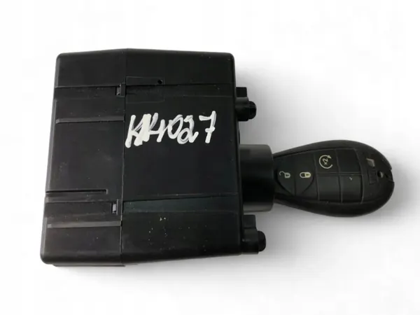 Dodge RAM 1500 Avain OEM P68066563AE - Käytetty image 3