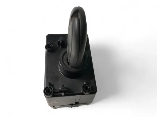 Dodge RAM 1500 Avain OEM P68066563AE - Käytetty image 4