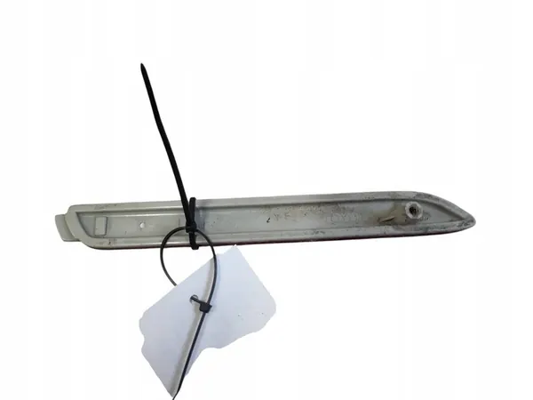 Refletor de lâmpada traseira lado esquerdo Toyota RAV 4 (XA50) OEM image 2