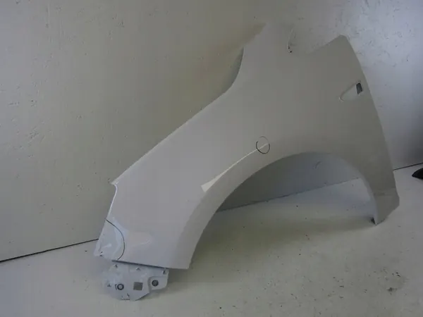 Parafango anteriore sinistro Opel Astra J image 3