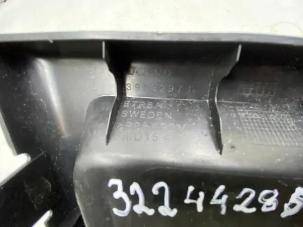 Estante de maletero Volvo XC90 II OEM 32244285 - Usado image 5