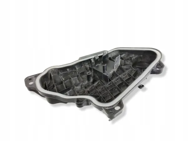Audi E-tron GT Koplampkap OEM 12010010040 image 4