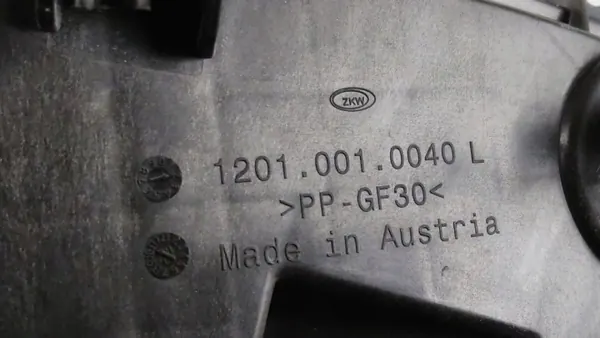 Audi E-tron GT Koplampkap OEM 12010010040 image 5
