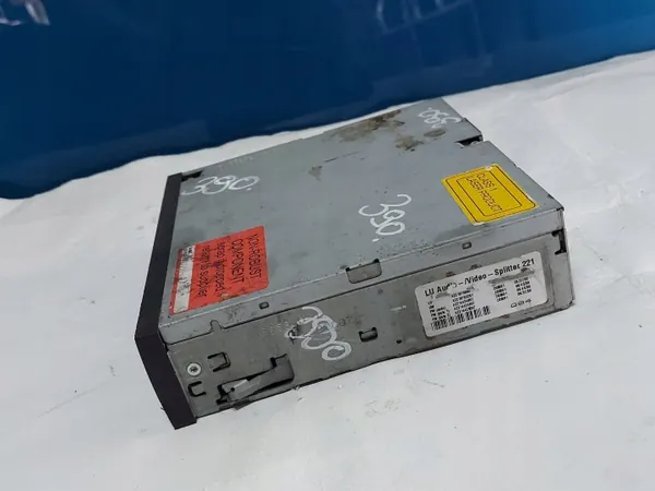 Mercedes S-Klasse 221 TV/CD-Wechsler OEM A2218706887 image 3