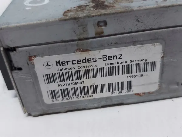 Mercedes S-Klasse 221 TV/CD-Wechsler OEM A2218706887 image 6