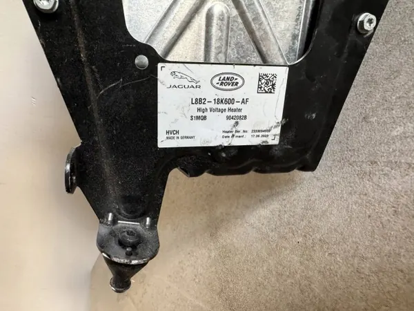 Webasto-lämmittin OEM M8E218K600AF Range Roverille image 4