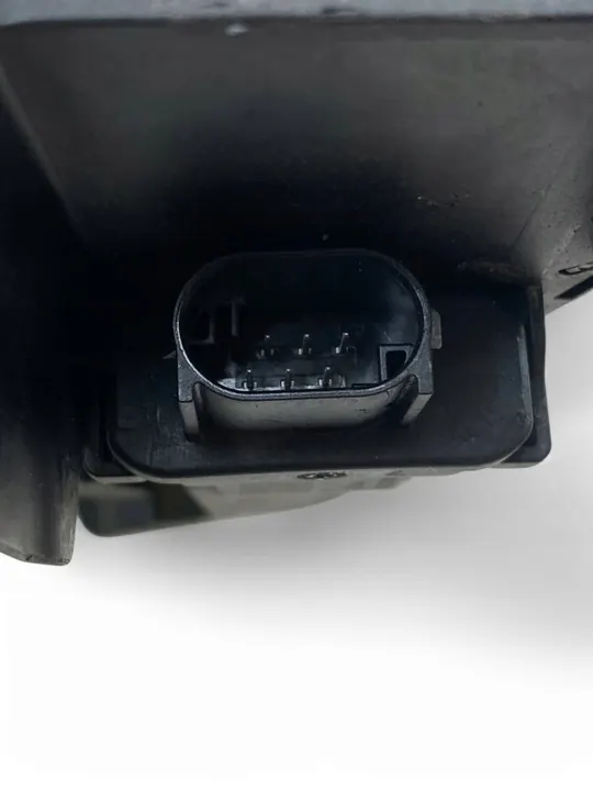 BMW X6M F86 Gaspedal image 8