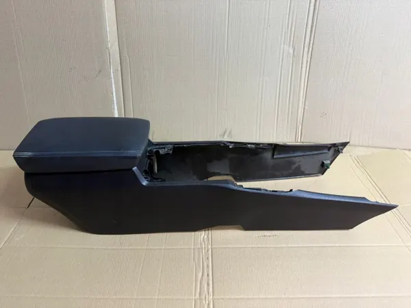 Accord VIII Accoudoir Console Centrale Honda OEM image 3