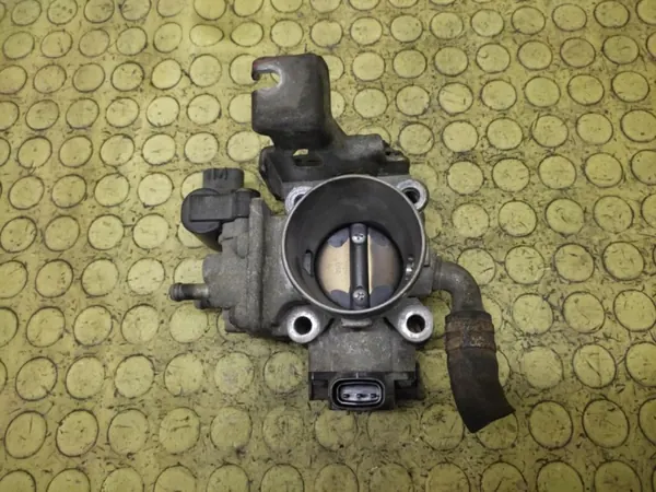 Suzuki Swift IV Kaasutin OEM 1813783E01 image 2