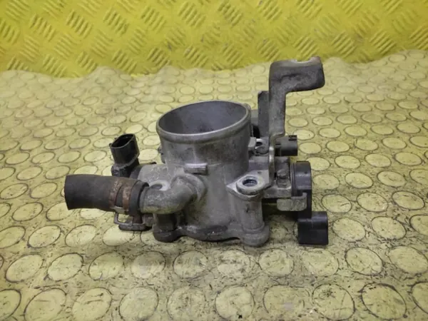 Suzuki Swift IV Kaasutin OEM 1813783E01 image 3