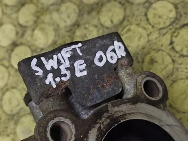 Suzuki Swift IV Kaasutin OEM 1813783E01 image 9