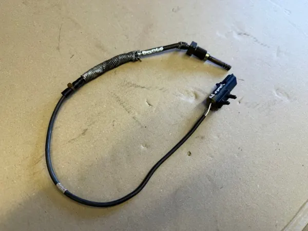 Dodge Journey 2.0 CRD Exhaust Temp Sensor 05149131AA image 3