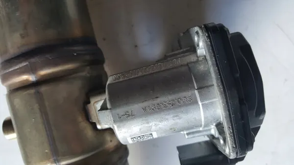 Avgasventilrör OEM 4K0253409C - Begagnad Audi OE image 9