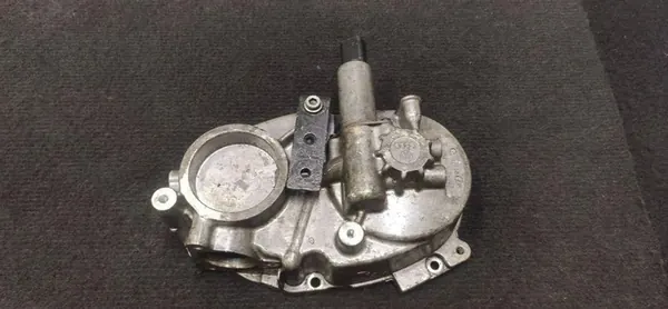 Capa da corrente de distribuição AUDI A4 AVANT 2012 06E103530E image 1