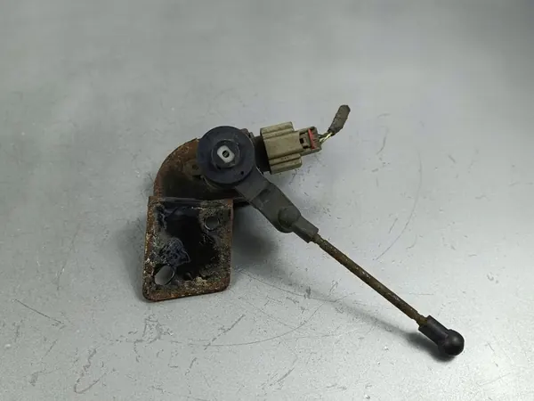 Sensor de suspensão pneumática dianteira Jeep Grand Cherokee 2017 OEM FOB41819 image 1