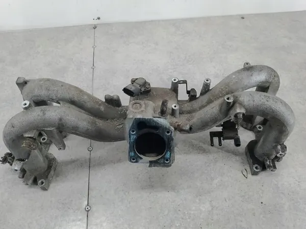 Colector de admisión usado OEM Subaru Impreza II 1.6 16V image 7