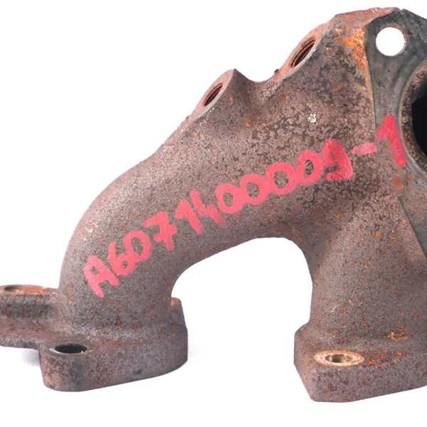 Mercedes W176 OM607 Exhaust Manifold A6071400009 image 2