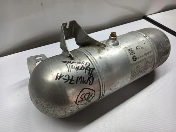 Réservoir de pression d'air OEM 686193703 BMW G11 image 3