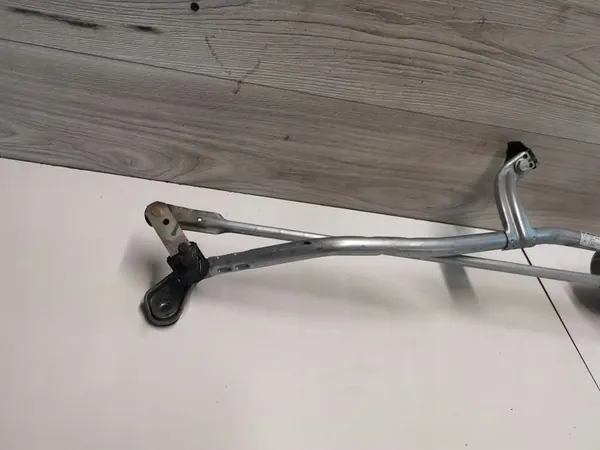 MERCEDES W205 300C CABRIO 2018 Motor de limpiaparabrisas 3397021658 image 2