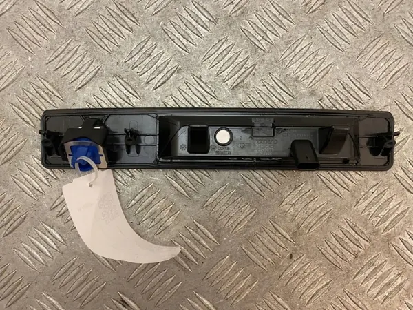 Poignée de hayon Volvo XC90 2019 OEM 32149879 avec caméra image 10
