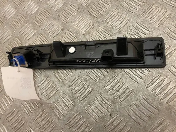 Poignée de hayon Volvo XC90 2019 OEM 32149879 avec caméra image 7