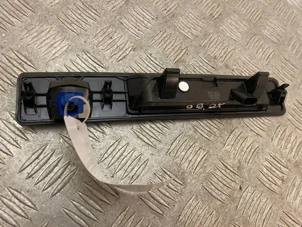 Poignée de hayon Volvo XC90 2019 OEM 32149879 avec caméra image 9