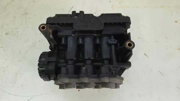 Vanne de suspension ECAS Renault Volvo FH FM Euro 6 image 4