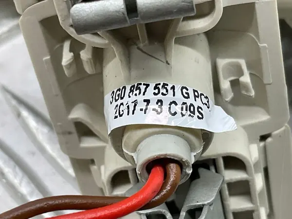 Volkswagen PASSAT B8 2018 Linker Zonnescherm image 5