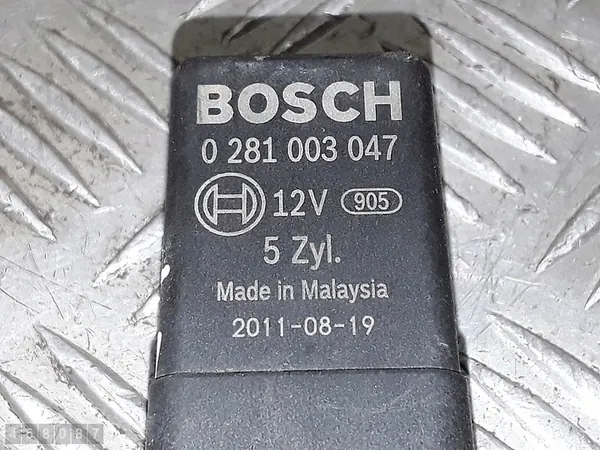 Relé 2011 Volvo S60 2400td OEM 0281003047 image 3