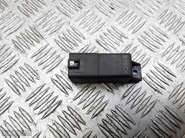 Relé 2011 Volvo S60 2400td OEM 0281003047 image 5
