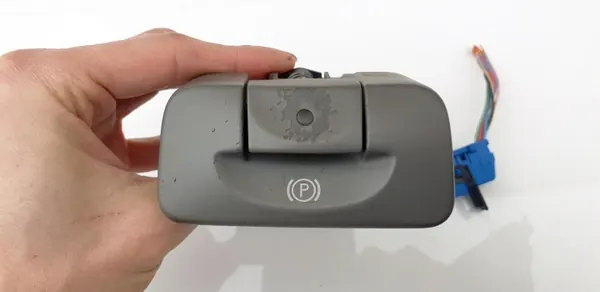 Botón Palanca Freno Mano Renault Scenic 2 OEM KD4874 Gris image 3